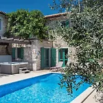 Villa Lucia *