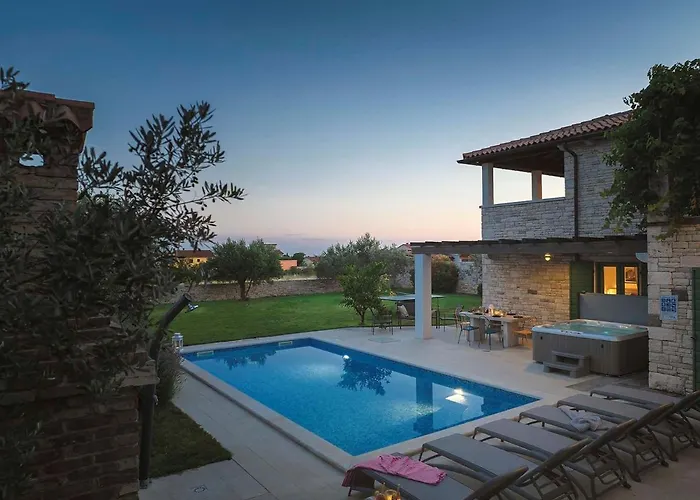 빌라 Lucia 보드냔